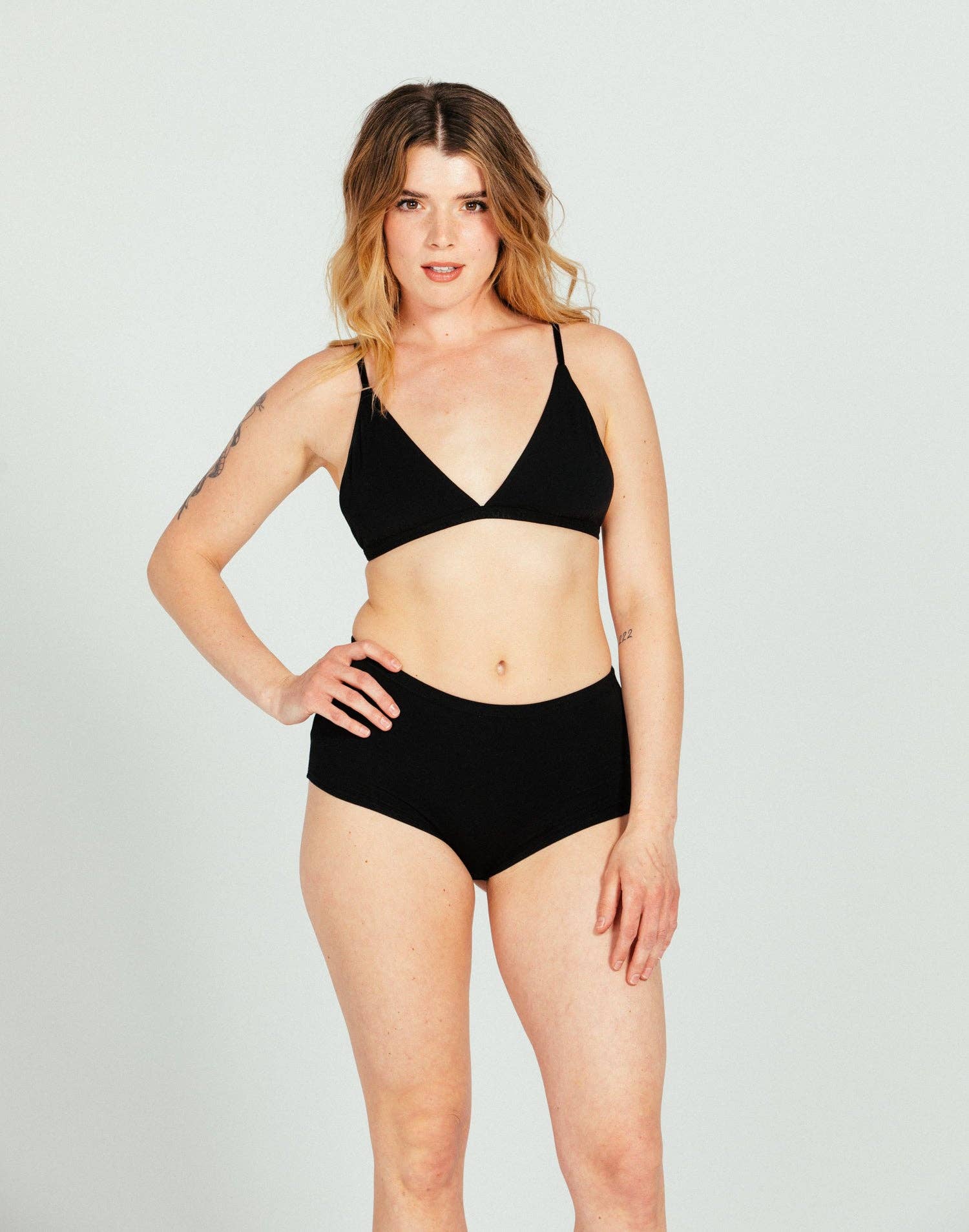 Negro Bralette Triangle Negro de venta al por mayor en Faire