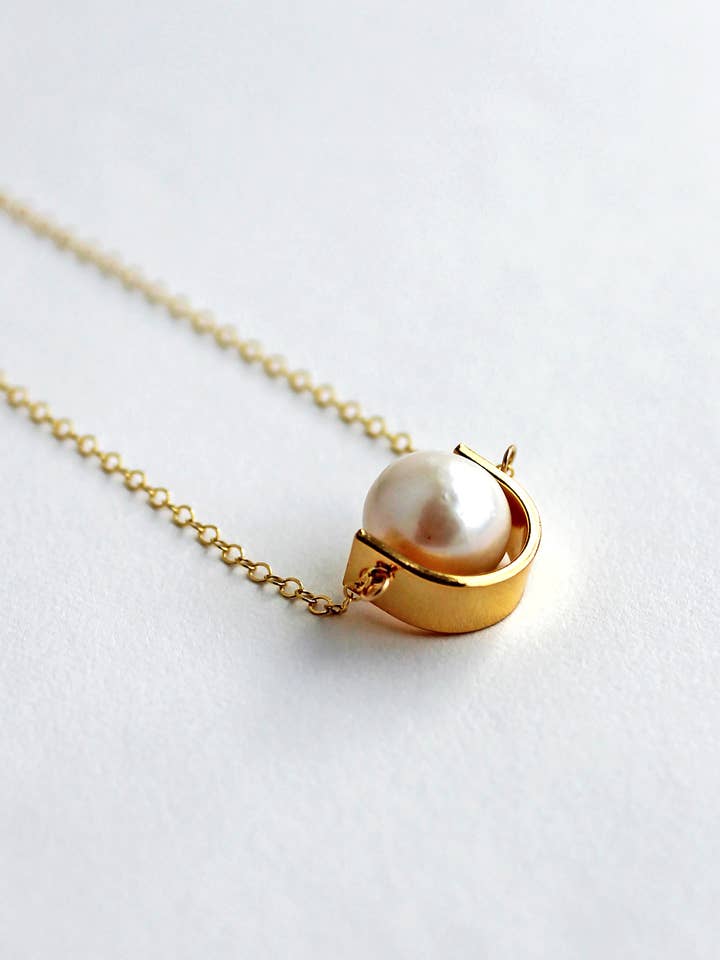 Culla una Collana di Perle | Collana con Pendente per la vendita all'ingrosso da parte di Laura Stark Designs