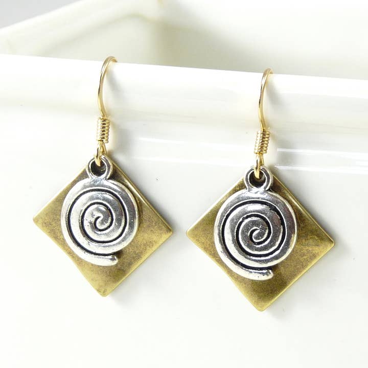Brincos de metal Diamond Swirl - 7 opções por atacado de Marlene VanBeek Jewelry