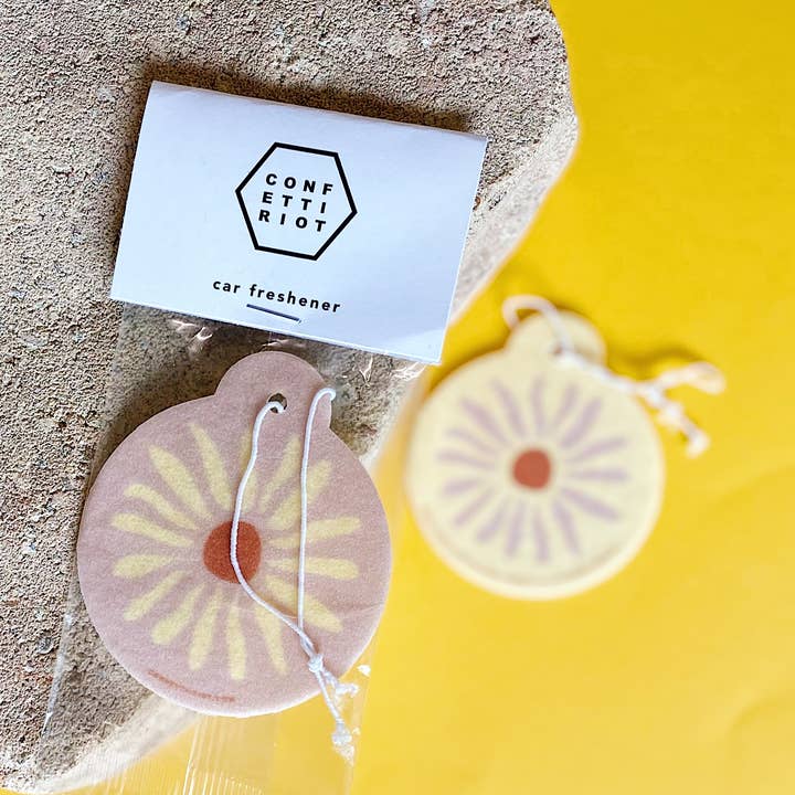 Spring Flower - Lemon bilfriskere for engroshandel hos Confetti Riot