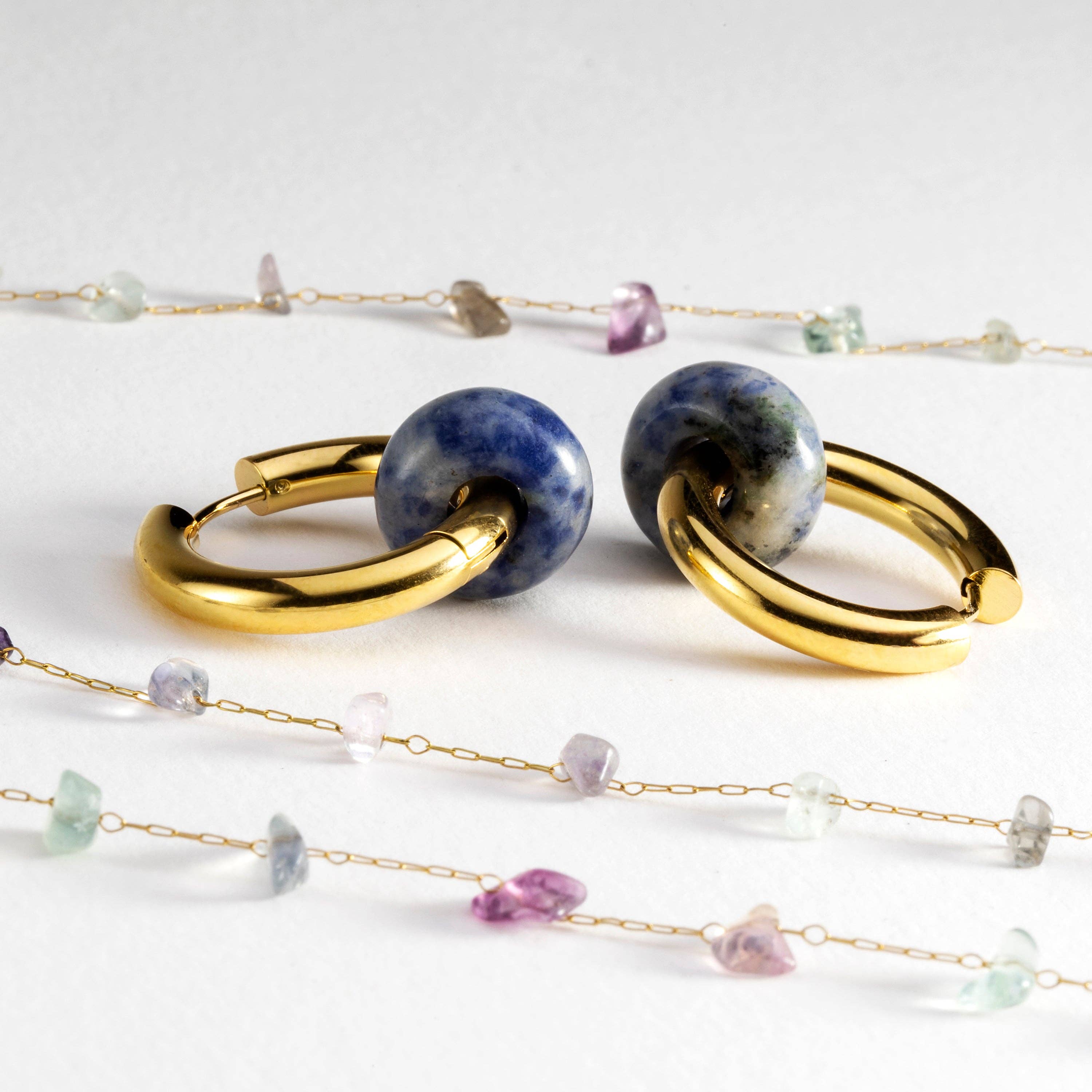 Luxenter - Wholesale Hoop Earrings - Pendientes de Lapislazuli Natural acabados en oro amarillo de 18k - Noku5