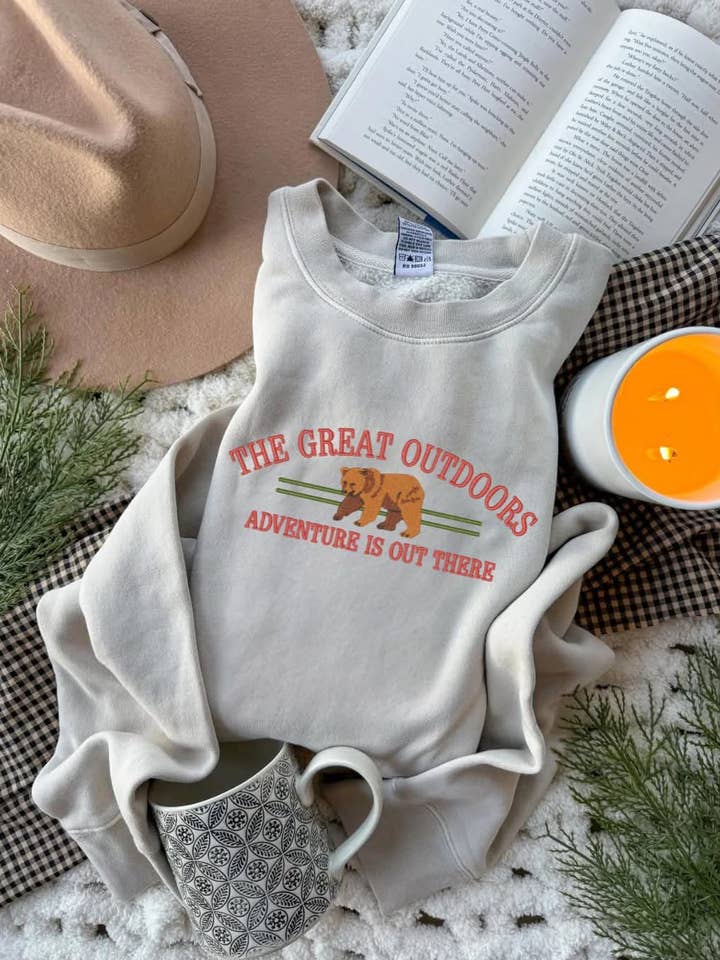 sweat-shirt à col rond brodé "the great outdoors" pour la vente par NufNuf Creations