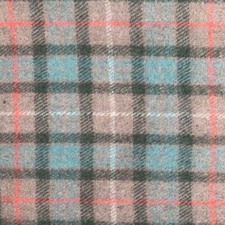 The Grampians Goods Co. - Vendita all'ingrosso Plaid - Coperta Heritage Tartan in lana riciclata10