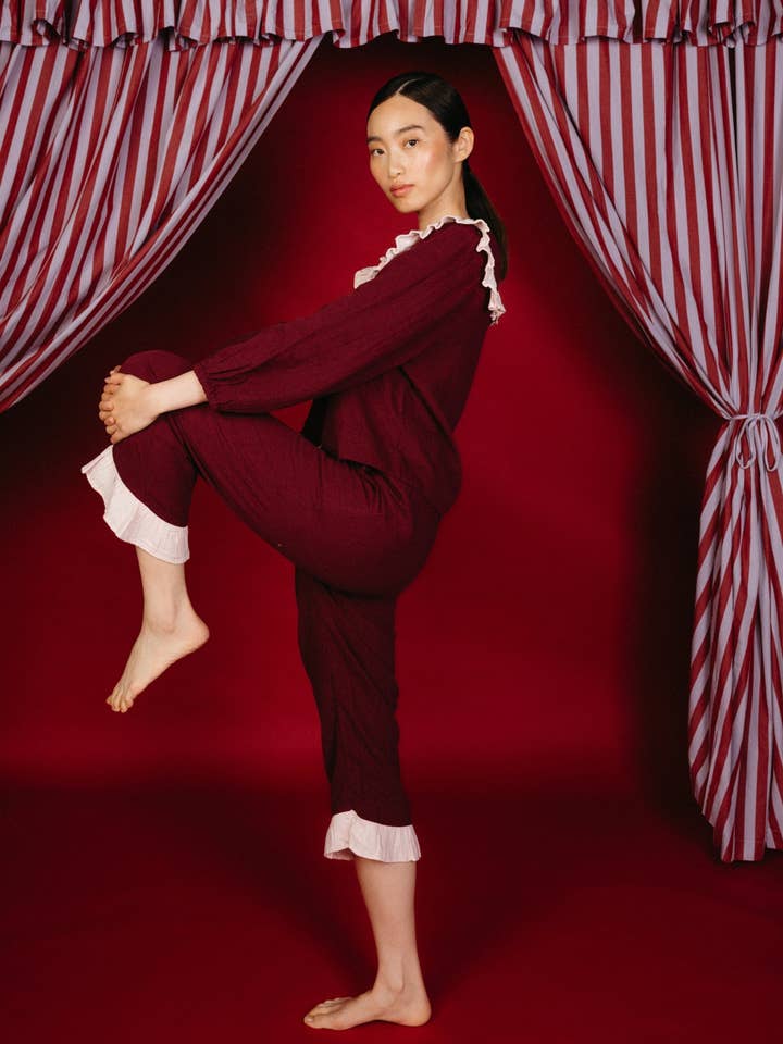 TBCo – wholesale Sleepwear set – Women's – Cropped Cotton Pyjamas in Burgundy Ruffle1