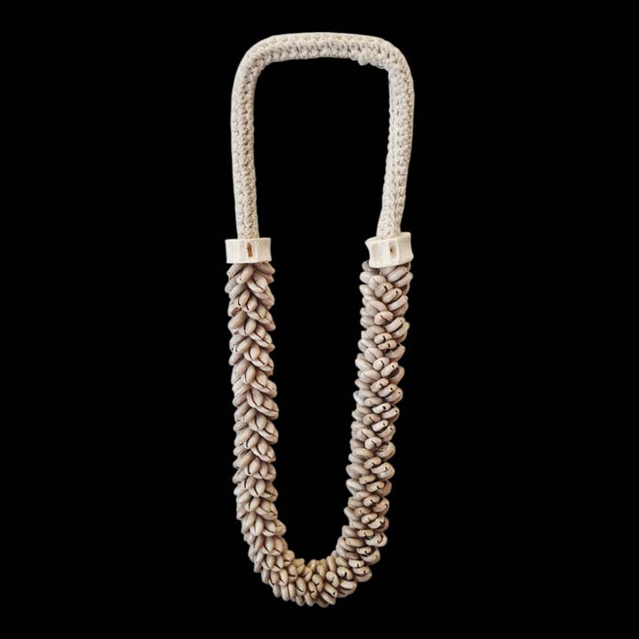 SHELL NECKLACE for wholesale by Bali and co