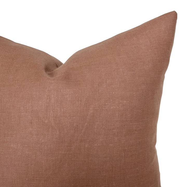 Linen & James – wholesale Throw pillow cover – Gavin | Cognac Brown Linen Pillow Cover