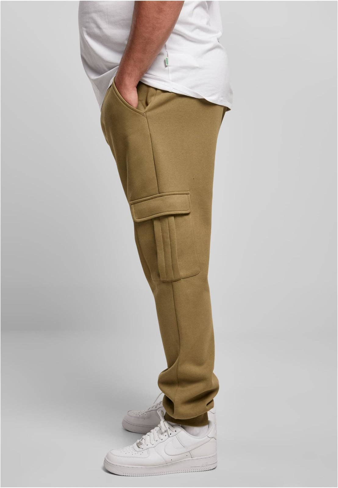 Purchase Wholesale cargo sweatpants. Free Returns & Net 60 Terms on Faire