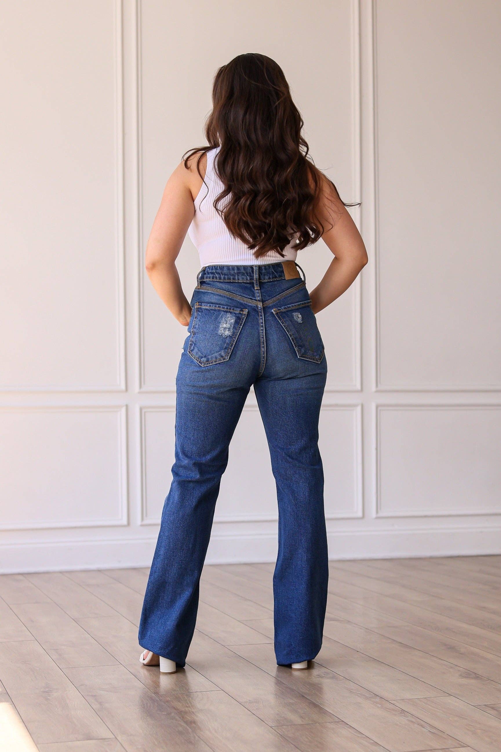 Blue The Chloe Midrise Medium Wash Straight Leg Jean for wholesale on Faire2