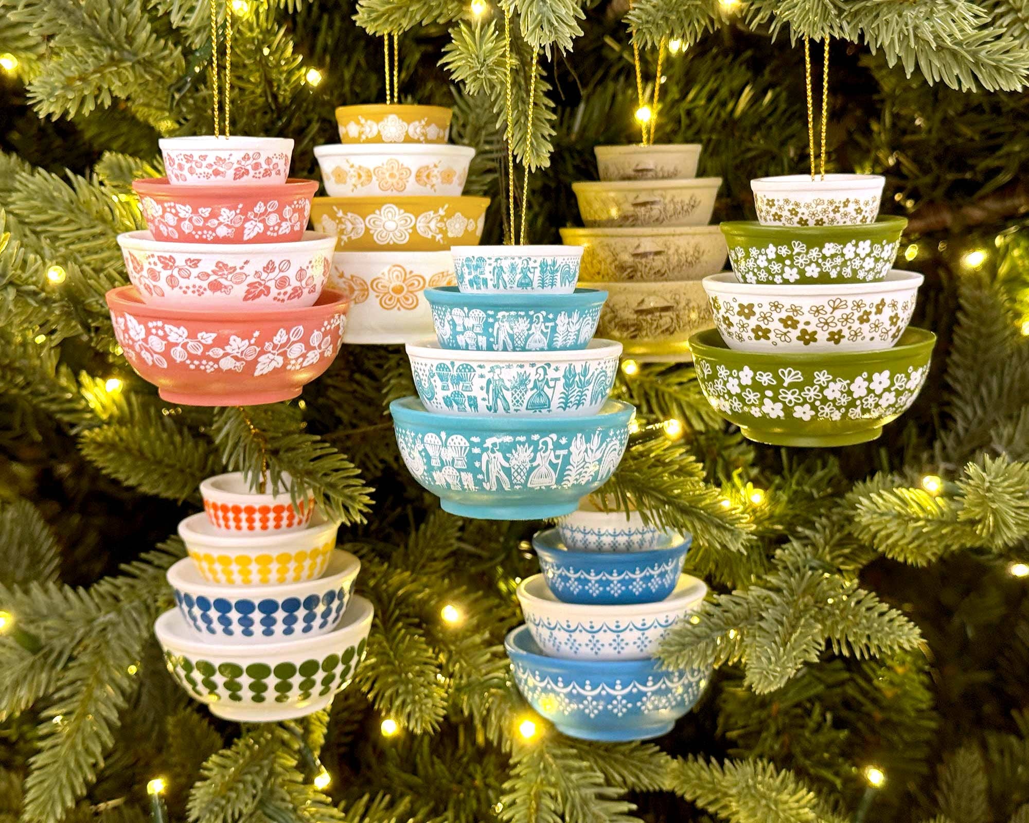 Twinkltoast - Vente Objets de décoration - Ornement de Bol Inspiré de Mini Pyrex | Décor de Noël Rétro14