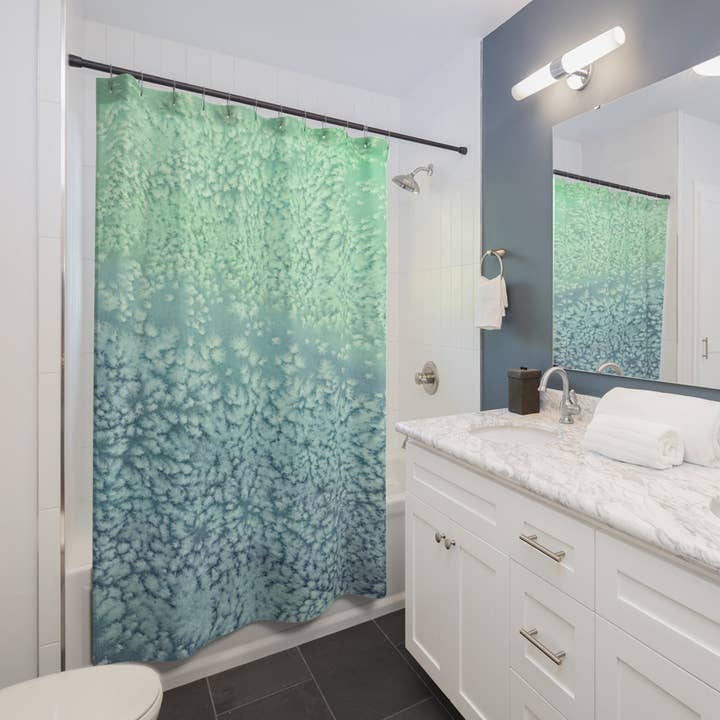 Wavesong Duschvorhang für den Großhandel von Brazen Design Studio