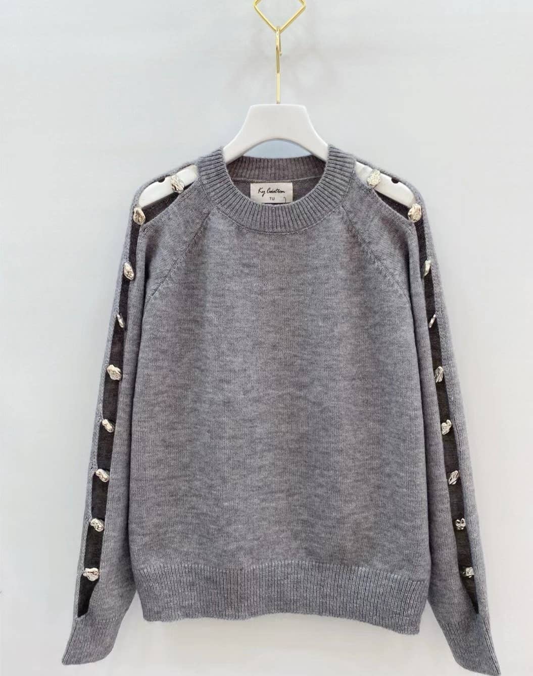 KY CREATION PARIS - Wholesale Knit Sweater - Women's - Round neck long-sleeve sweater with stylish opening2