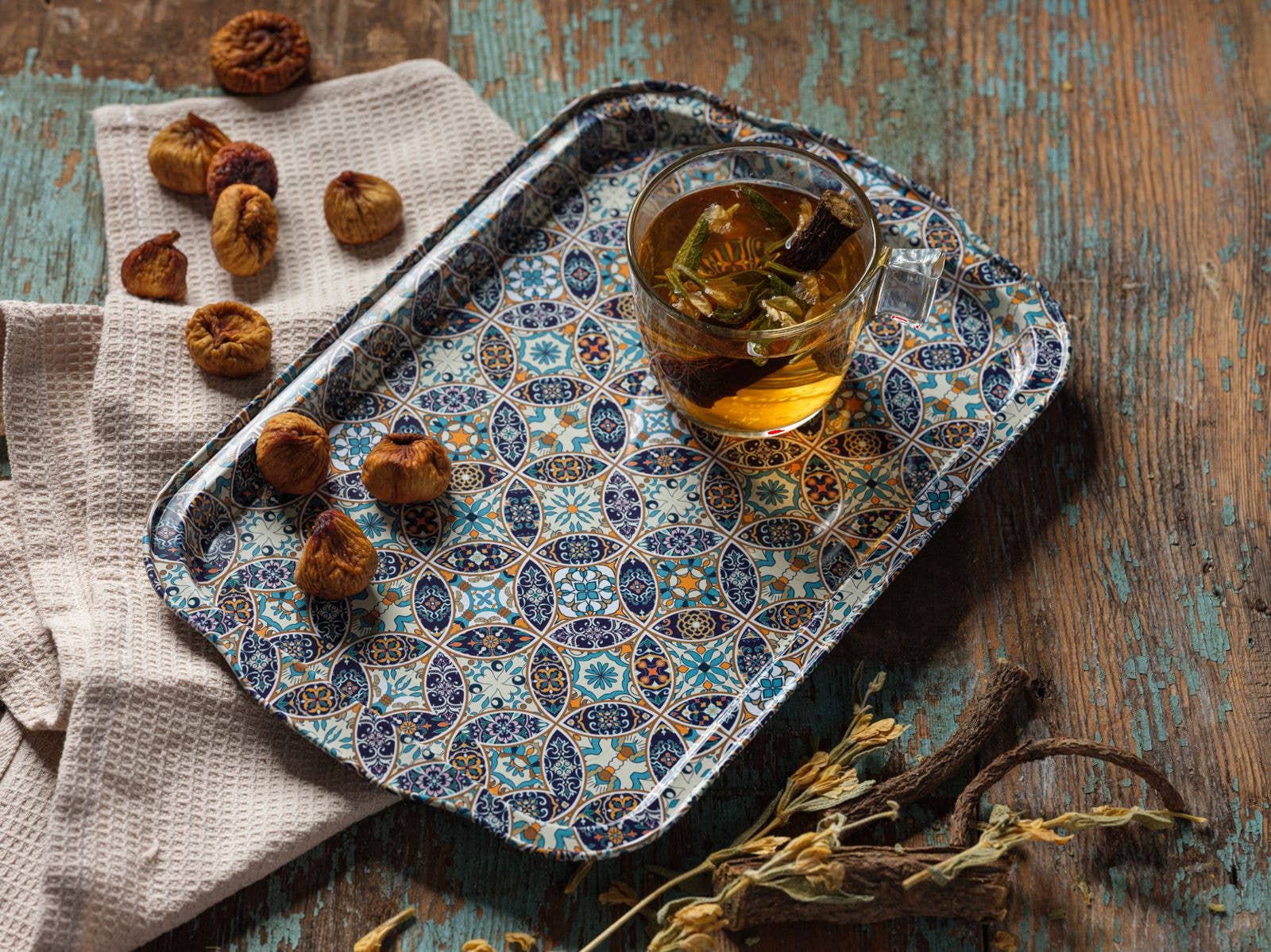 Esthetic Living - Wholesale Serving Tray - Metal Tray - Ada - Large2