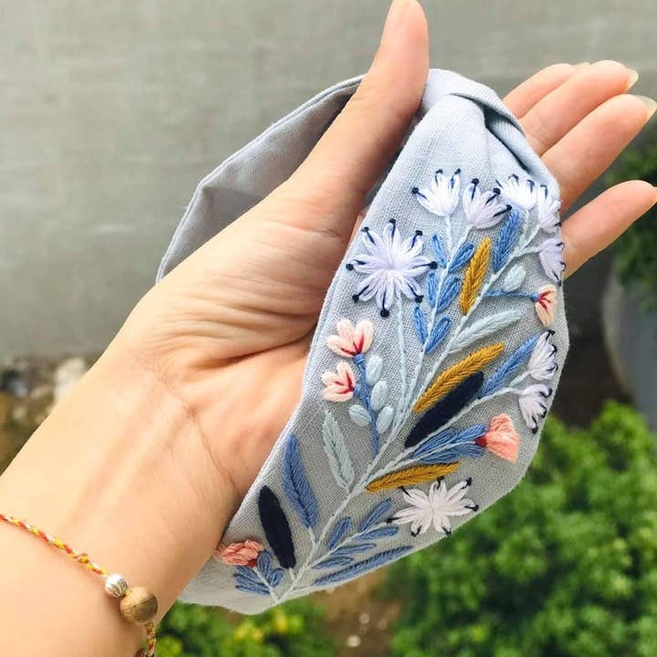 Quince Fables - Wholesale Fashion Headband - Women's - Floral Embroidered Linen Knot Turban, Camilia Collection