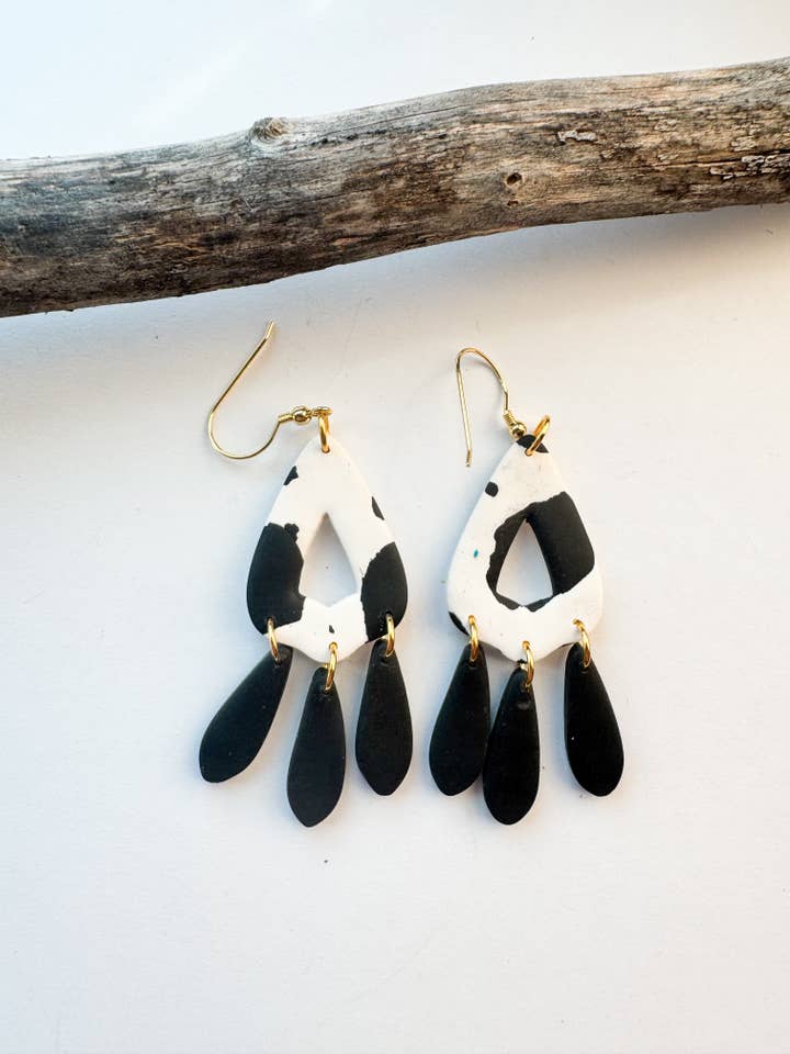 Moo-dy Cowgirl Örhängen för wholesale av Mountain Made Clay - Handmade Polymer Clay Earrings