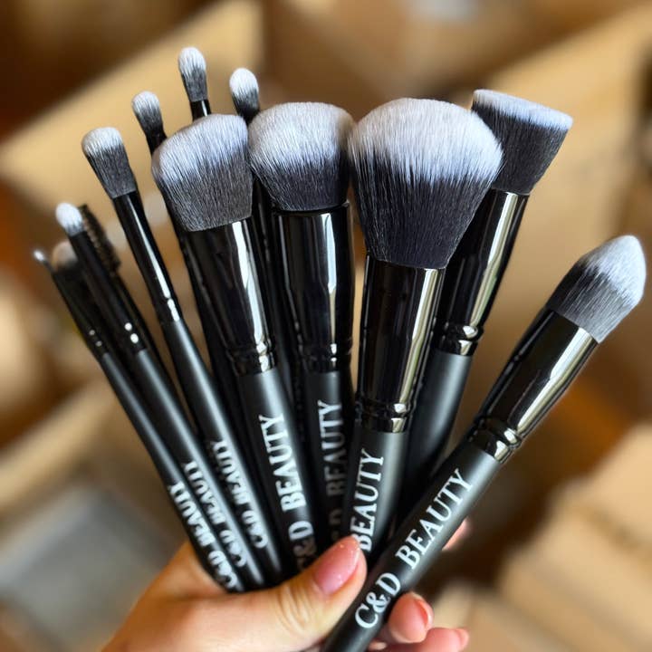 C & D Beauty LLC. - Wholesale Makeup Brush Set - Makeup Brush Set7