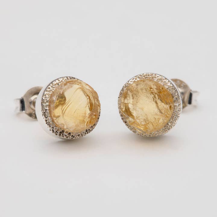 Brincos Citrine Raw Stone 6mm, Brincos, Prata - Zuri por atacado de Koko