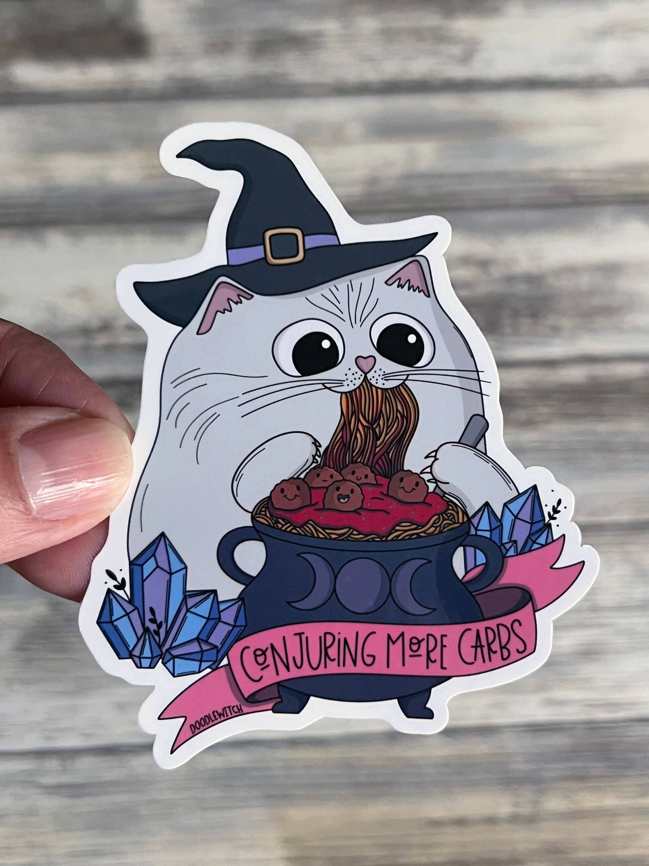 DoodleWitch - Vente Autocollant - Autocollant Cat Eating Pasta, Autocollant Witchy Cat, Autocollant Carb1