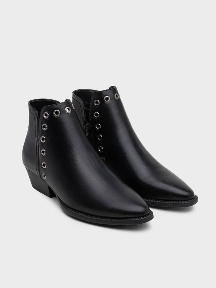 CEREZA - Wholesale Boots - Unisex - WESTERN STUDDED ANKLE BOOT4