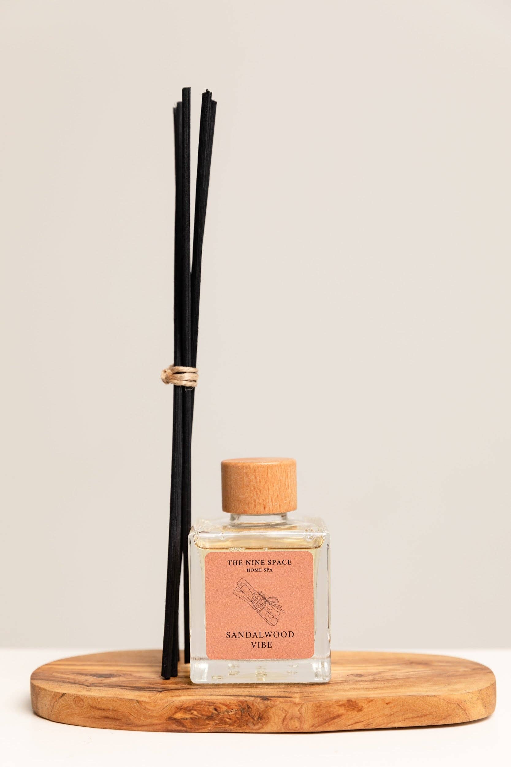 THE NINE SPACE - Wholesale Kamer- en linnenspray - Sandelhout Vibe Kamerspray