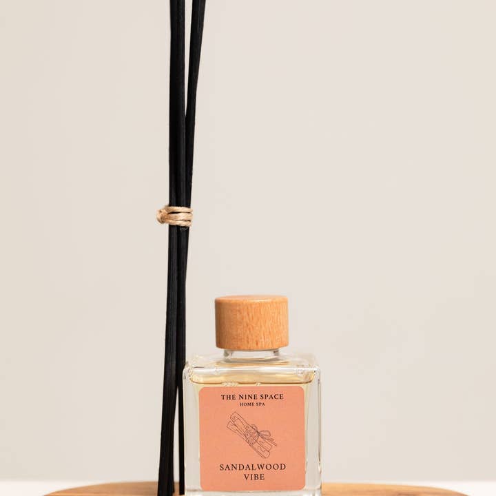 THE NINE SPACE - Wholesale Kamer- en linnenspray - Sandelhout Vibe Kamerspray0