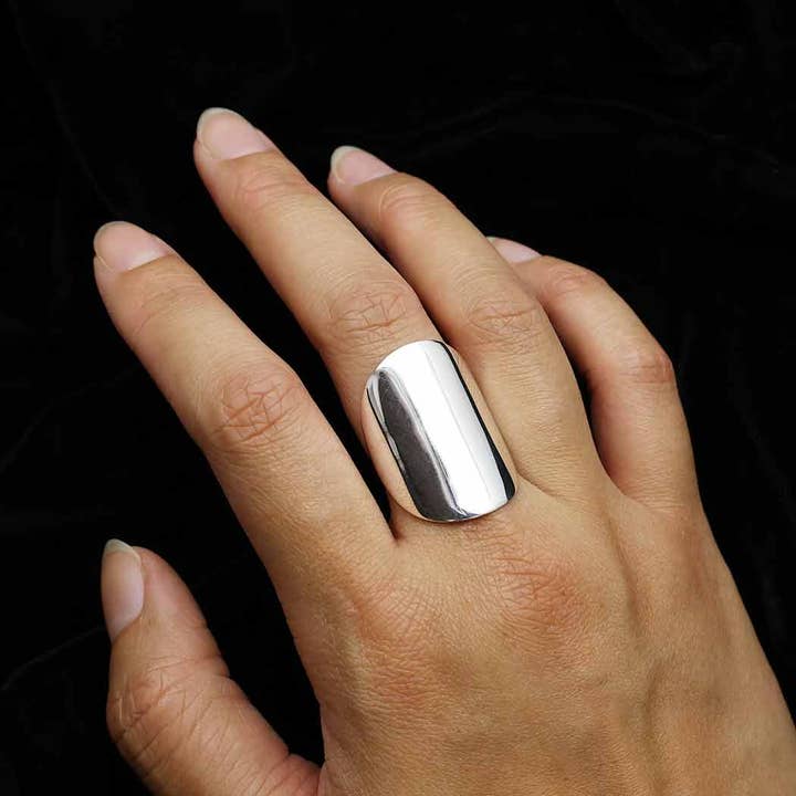 Nina Designs - Wholesale Cocktail/statement ring - Sterling Silver Plain Saddle Ring1