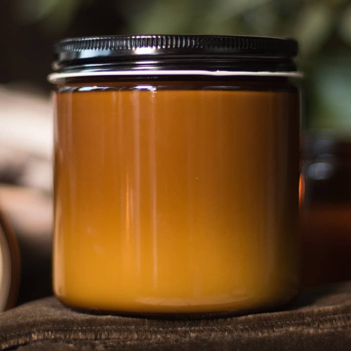 Candela con fiore del deserto, 425 ml per la vendita all'ingrosso da parte di ADORN Candles & Home Fragrance