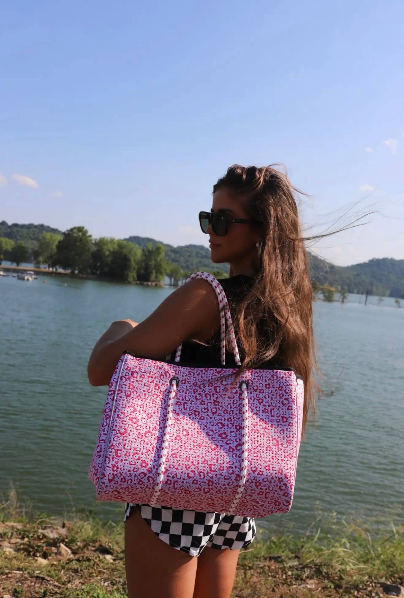 The Front Porch Label - Wholesale Tote Bag - Women's - Large Tote in Pink Leopard2