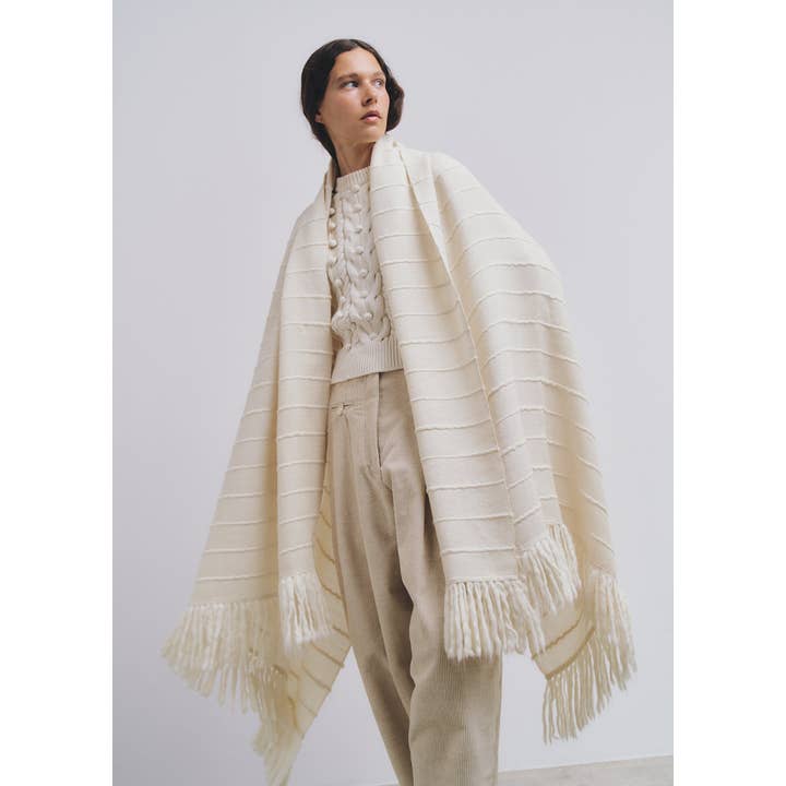 MAMAKAY - Wholesale Decoratiedeken - Aymara - Sjaaldeken van 100% baby alpaca