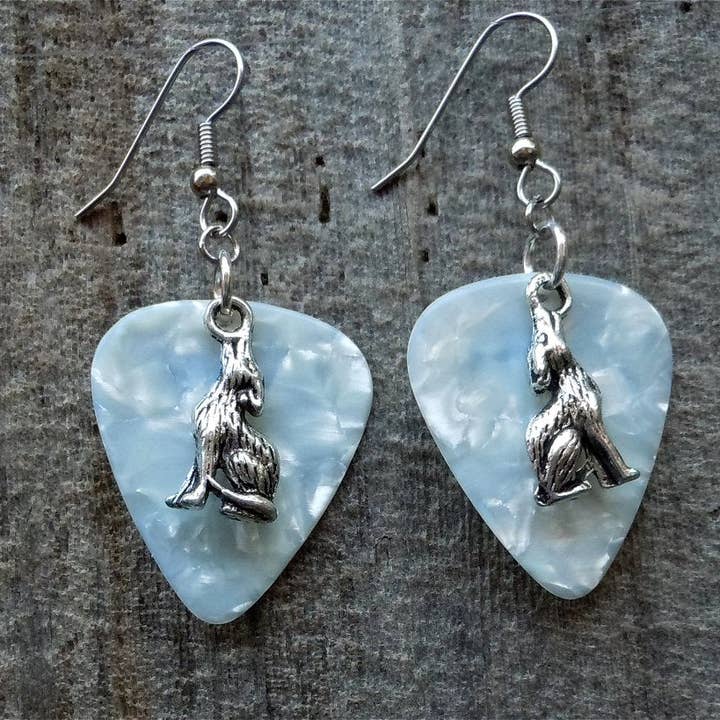 Simply Raevyn - Wholesale Dangle Earrings - Wolf Charm Guitar Pick Earrings3
