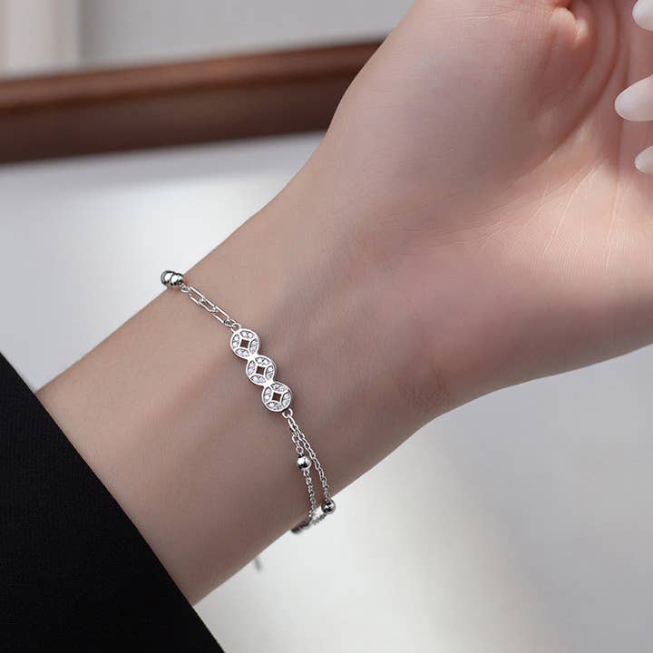 Bracelet à pièces en argent - Style chaîne délicat et léger pour la vente par Gemscape UK