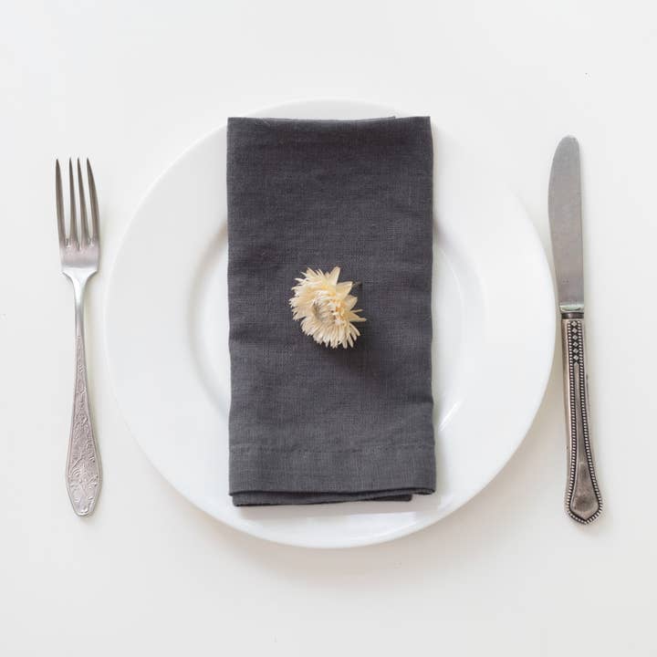 Linen Tales (We cover U.S. import duties) – wholesale Dinner & cloth napkin – Dark Grey Linen Napkins Set of 20