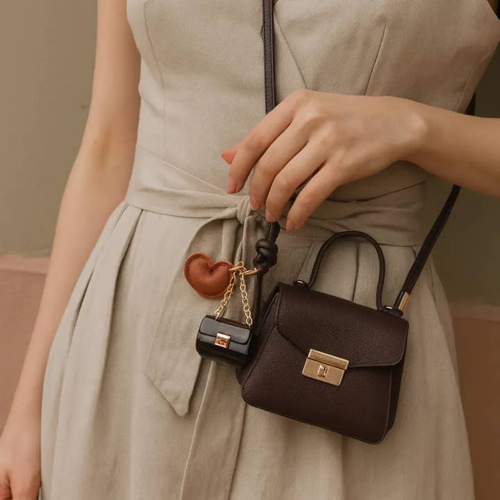 Llavero Mini Bolso Vintage con Corazón para venta al por mayor de Miss Minna