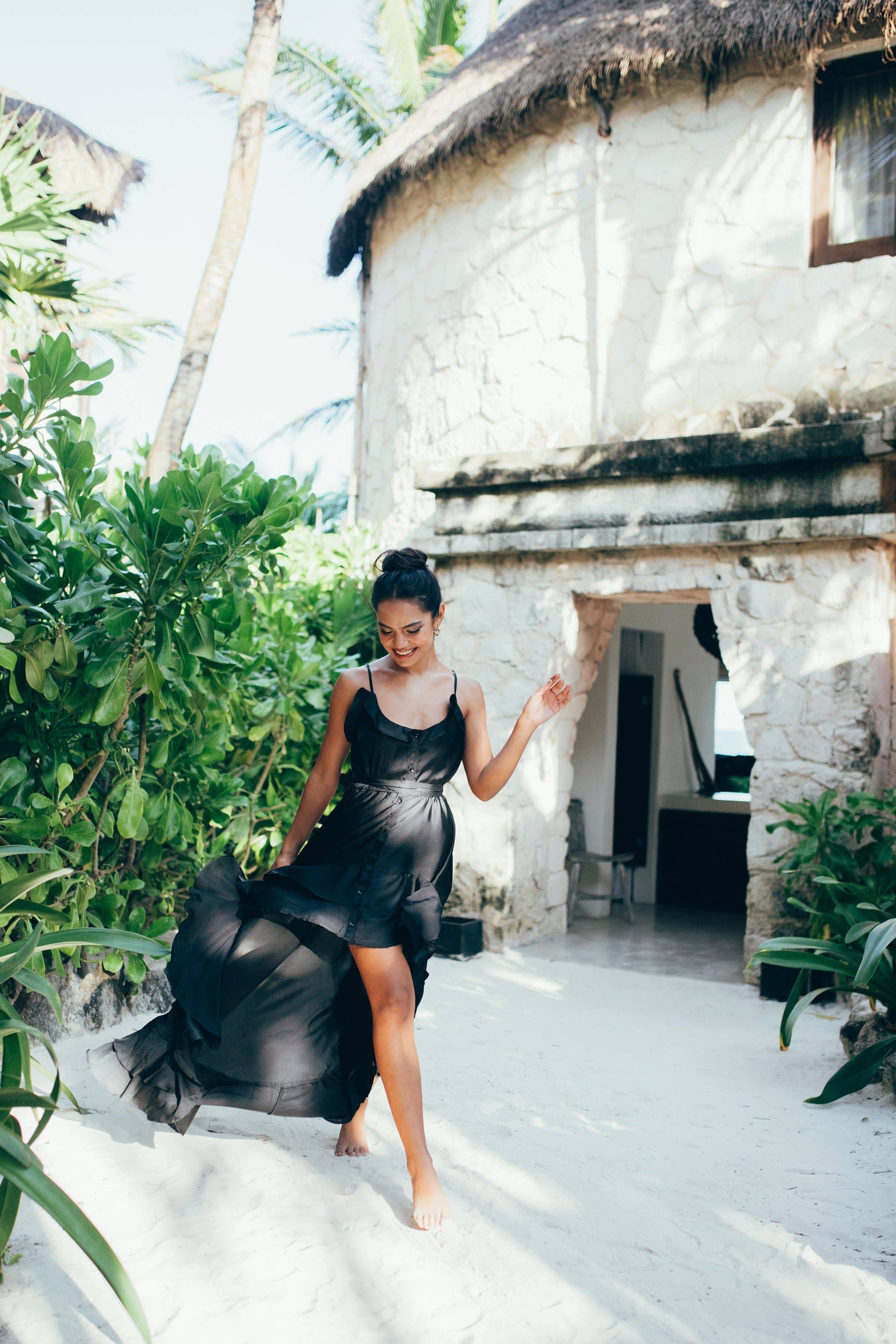 Sukiso - Wholesale Dress - Women's - Juliet High to Low Dress in Black2