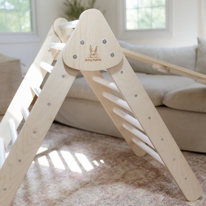 Bunny Hopkins - Wholesale Wood Toy - Kids - Climbing Triangle24