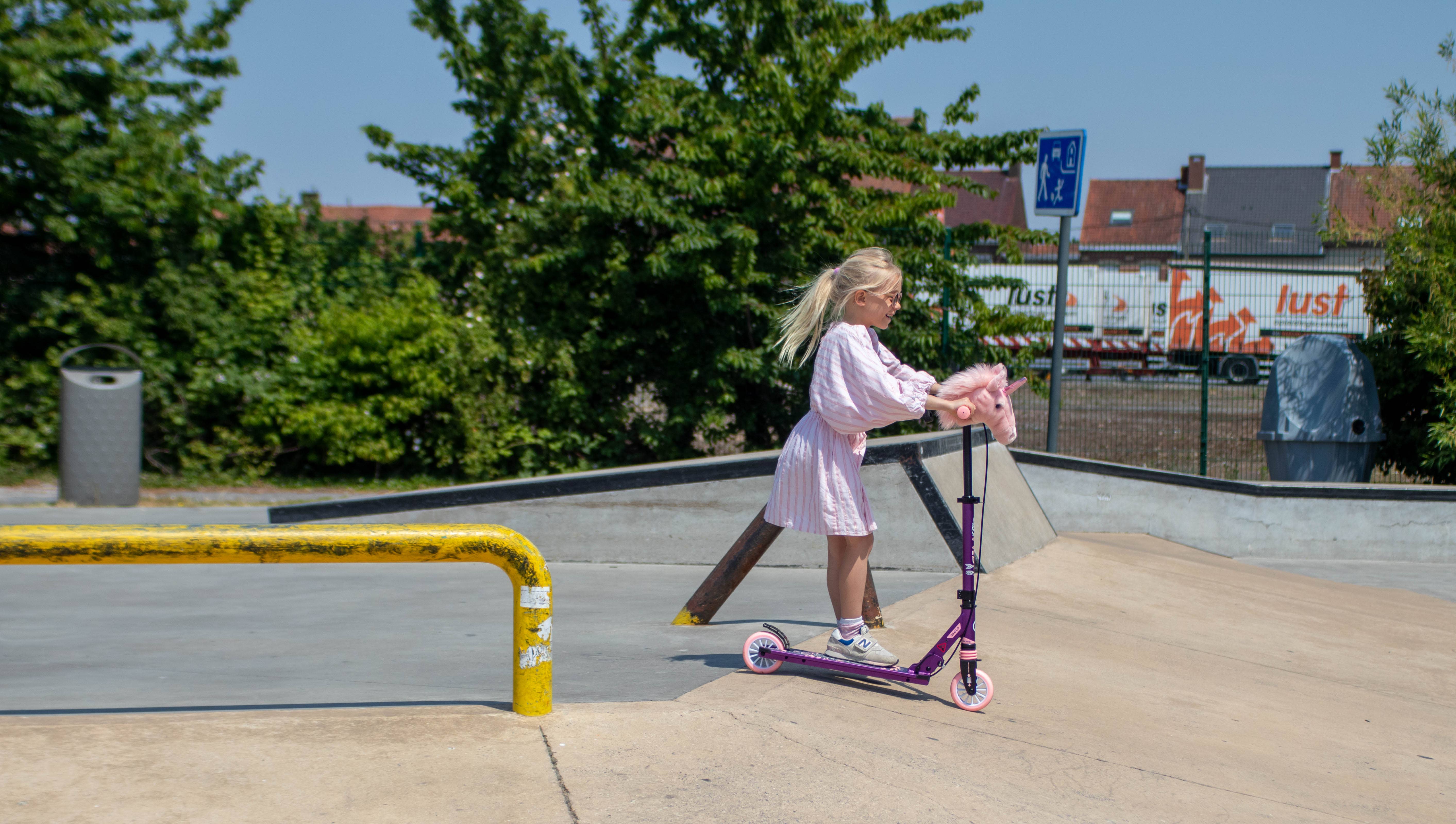 WILD & SOFT - Wholesale Bike/Scooter - Kids - Pink Unicorn Head Accessory for Kids' Bike/Scooter1