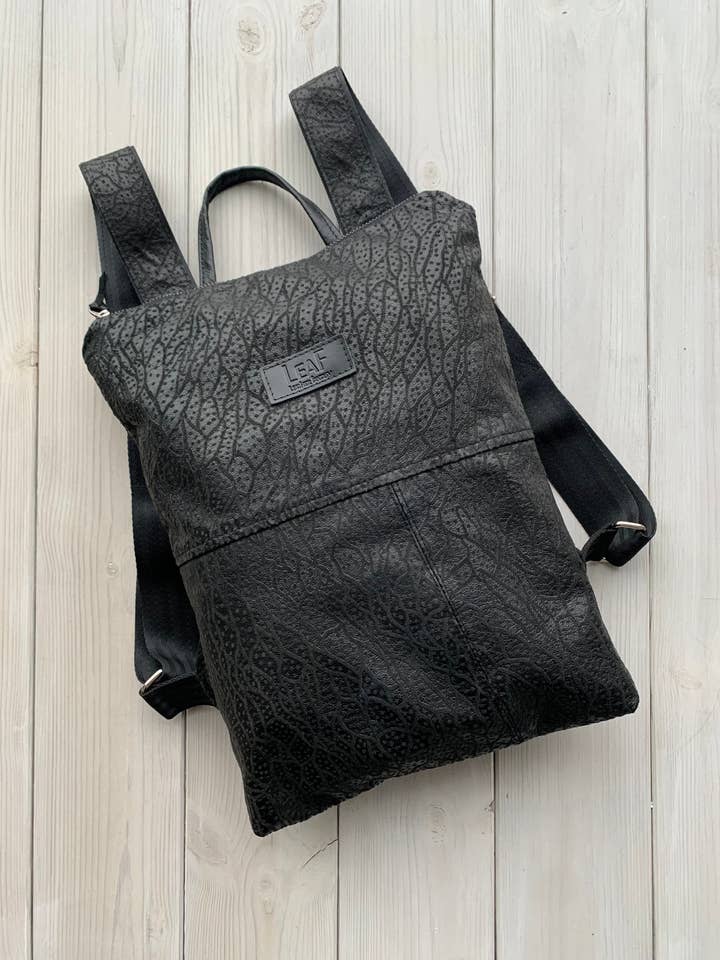 Mochila Pequena de Pele Reciclada Preta por atacado de LeaF