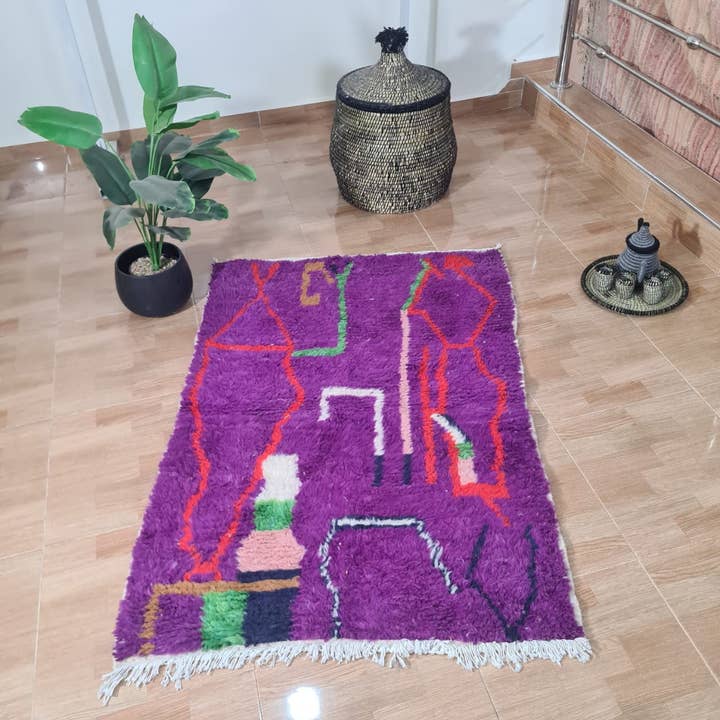 Authentischer handgeknüpfter Beni Ourain Wollteppich 150×250 cm 399 für den Großhandel von Maroccarpets Poufs and pillows wholesale +31648976894