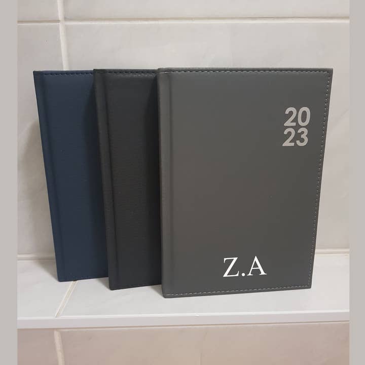 Diario personalizzato 2023 per la vendita all'ingrosso da parte di KnottyPrints