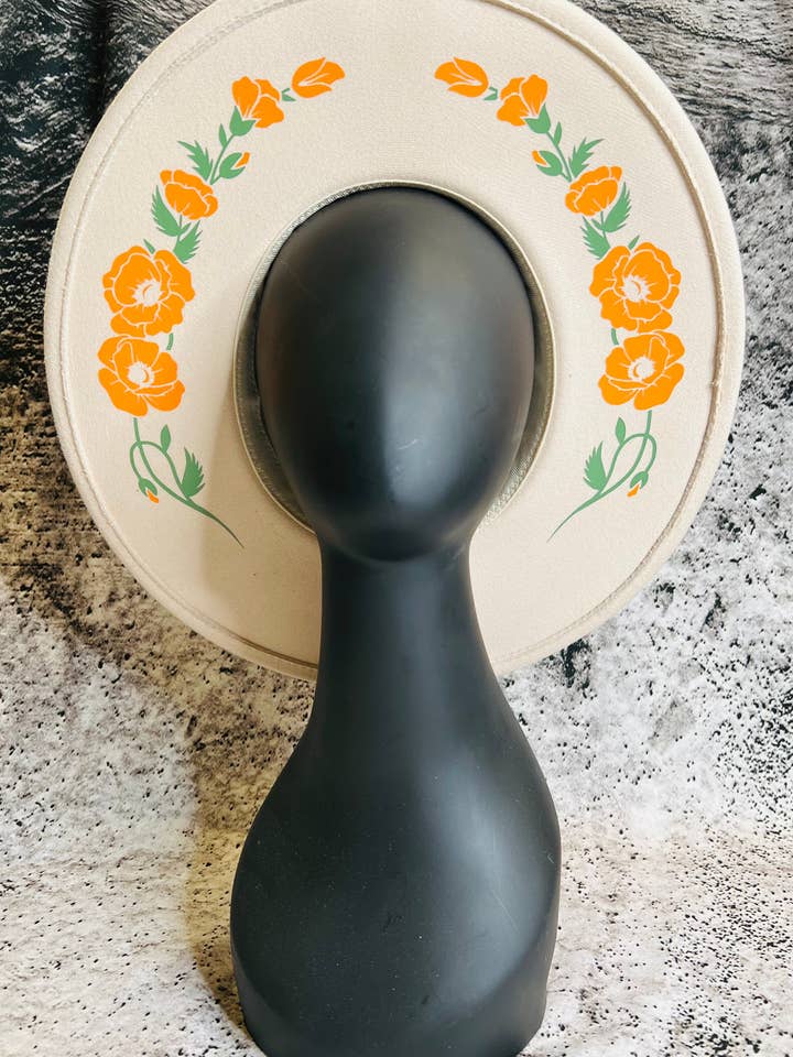 Fox & Fable - Veganistische vilten hoed met brede rand - XL-rand - Crème - Klaprozen voor wholesale door Witchwood Bags