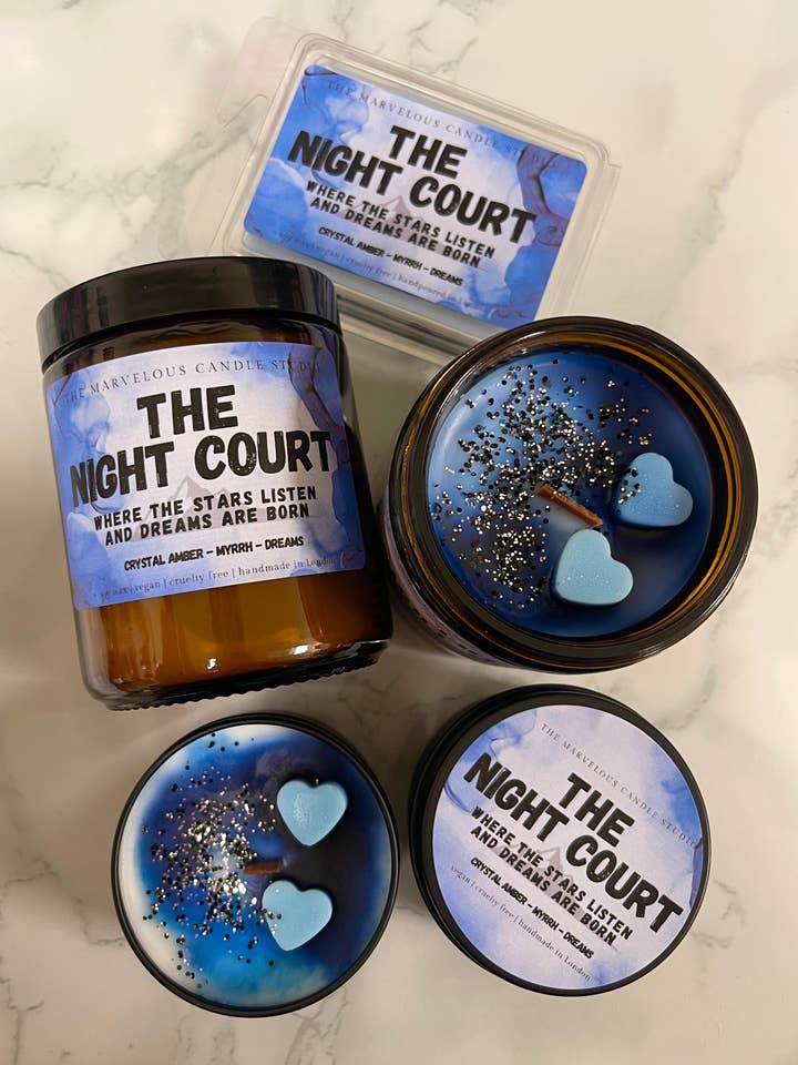 Bougie de la Cour de la Nuit | Sous licence officielle par Sarah J Maas | Marchandise ACOTAR pour la vente par Marvelous Candle Studio