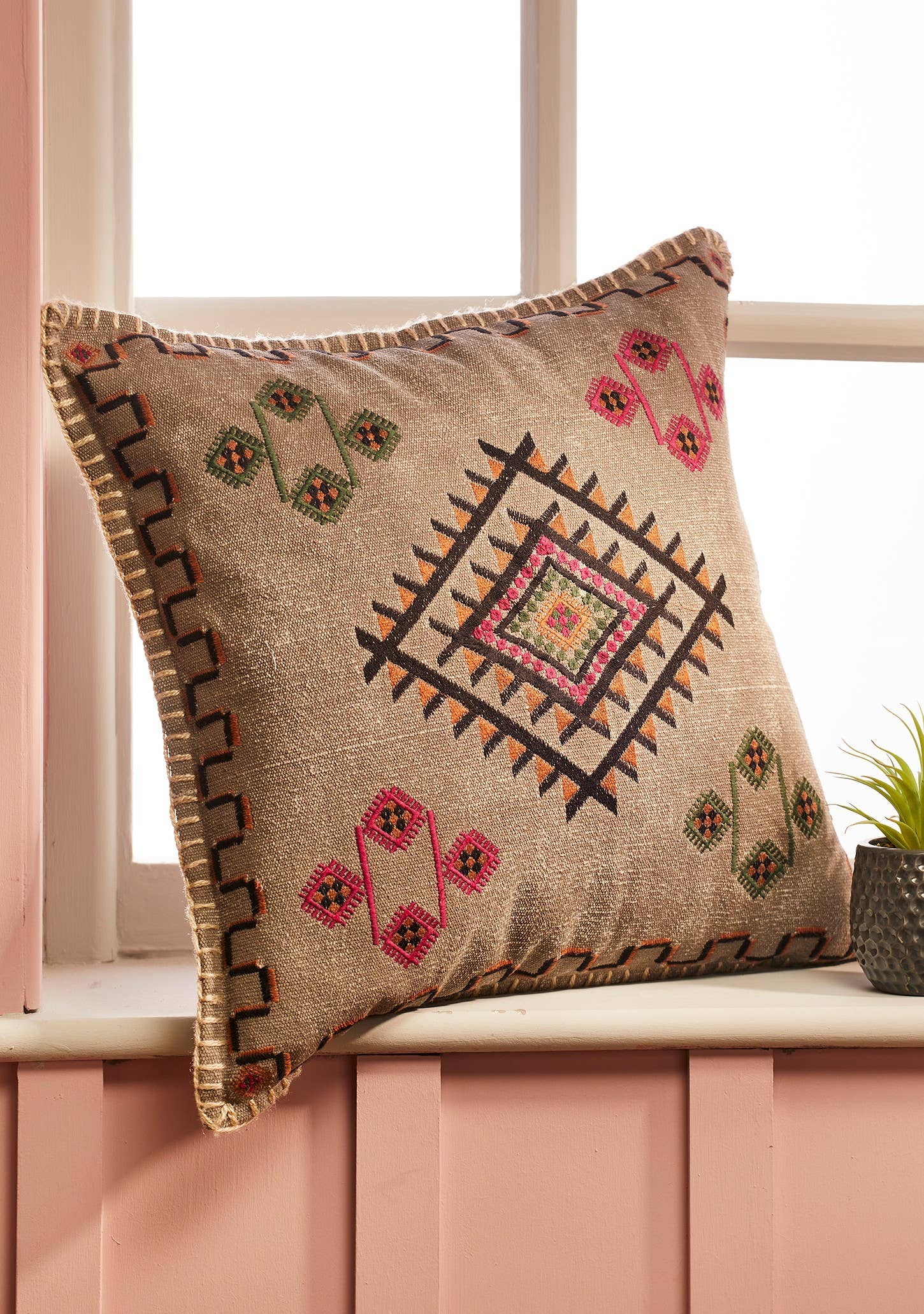 Namaste – Capa de almofada decorativa por atacado – Capa de Almofada Bordada com Lavagem a Pedra Satara3