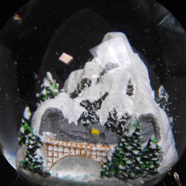 Schneekugelhaus - Wholesale Snow Globe - Nostalgic Snow Globe Mountain Landscape on White Base1
