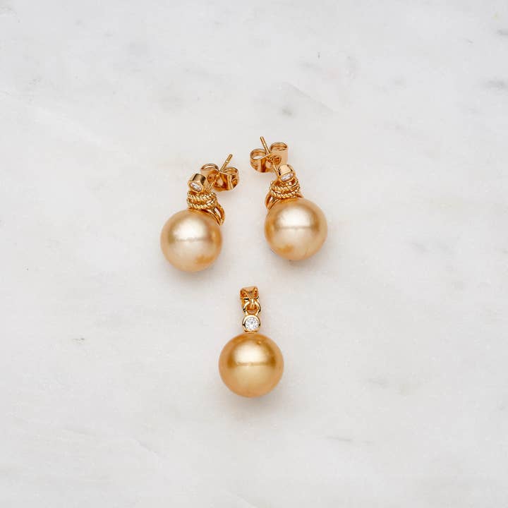 Vayo Pearls - Venta al por mayor Juegos de joyas - Set Ashfield de perlas doradas de los mares del Sur 12-13 mm AAA1