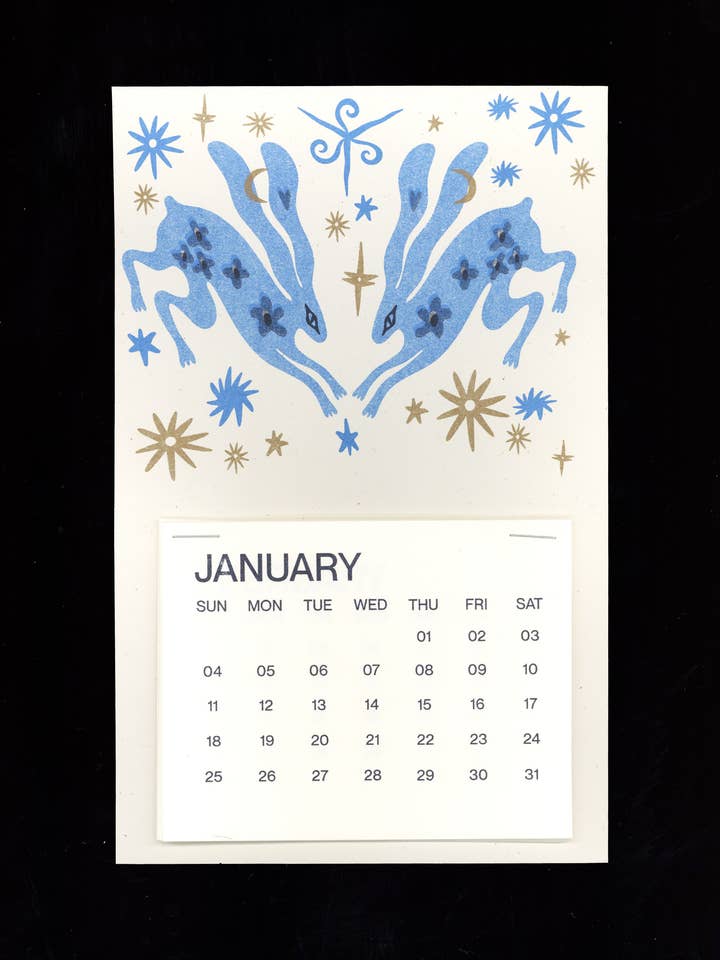 Calendrier à déchirer 2026 en risographie avec des lapins sauvages bleus vintage pour la vente par Back of Beyond Press