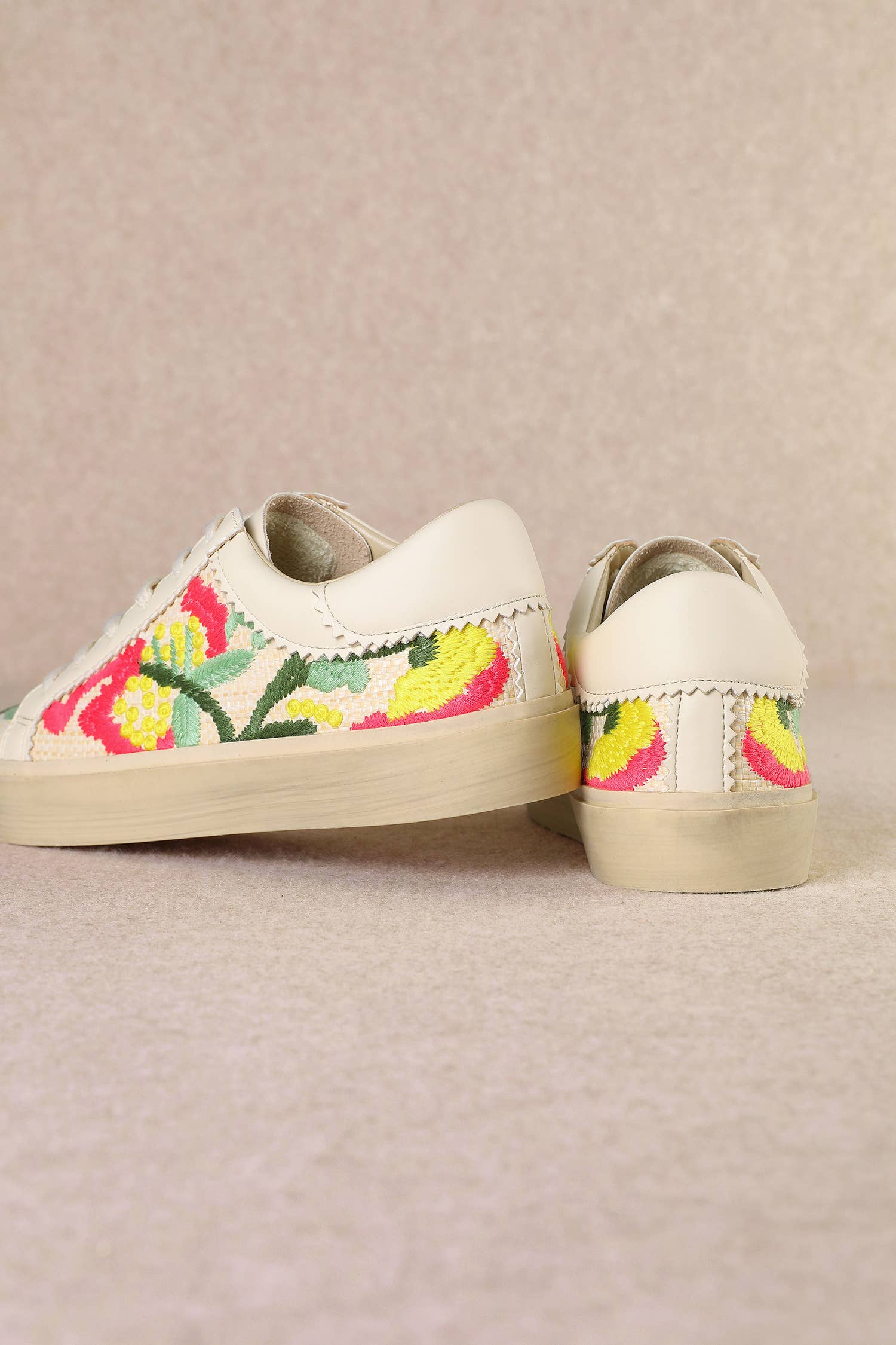 Mis Jes - Wholesale Lifestyle Sneakers - Women's - MX-GABY23