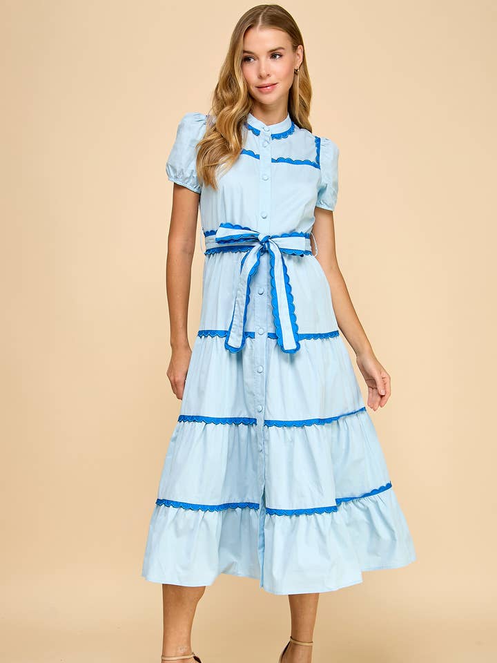 Robe mi-longue à manches courtes bouffantes avec détails festonnés CD05228 pour la vente par TCEC