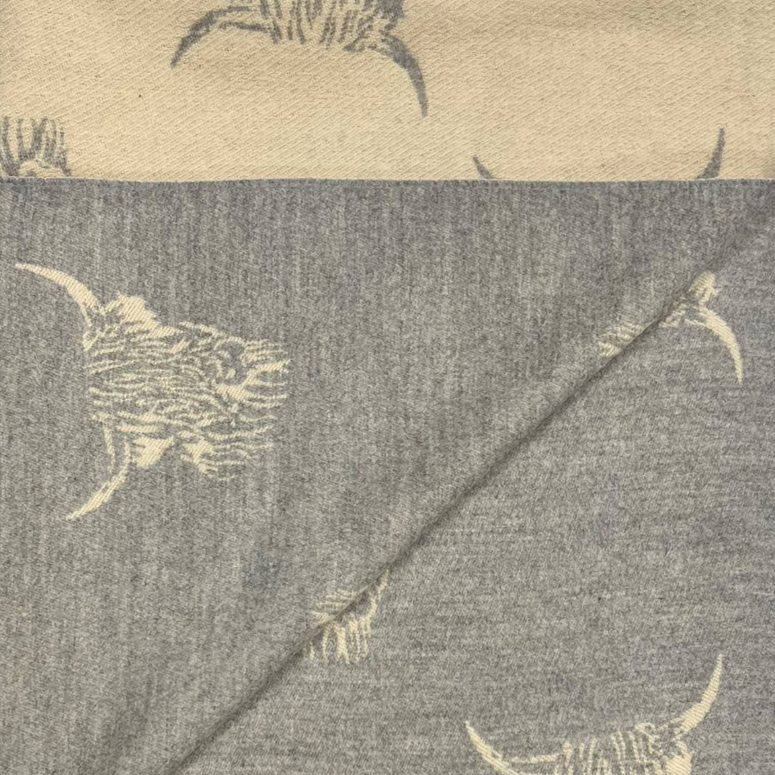 London Scarves - Wholesale Scarf - Women's - Highland cows on cashmere blend scarf finished with tassels22