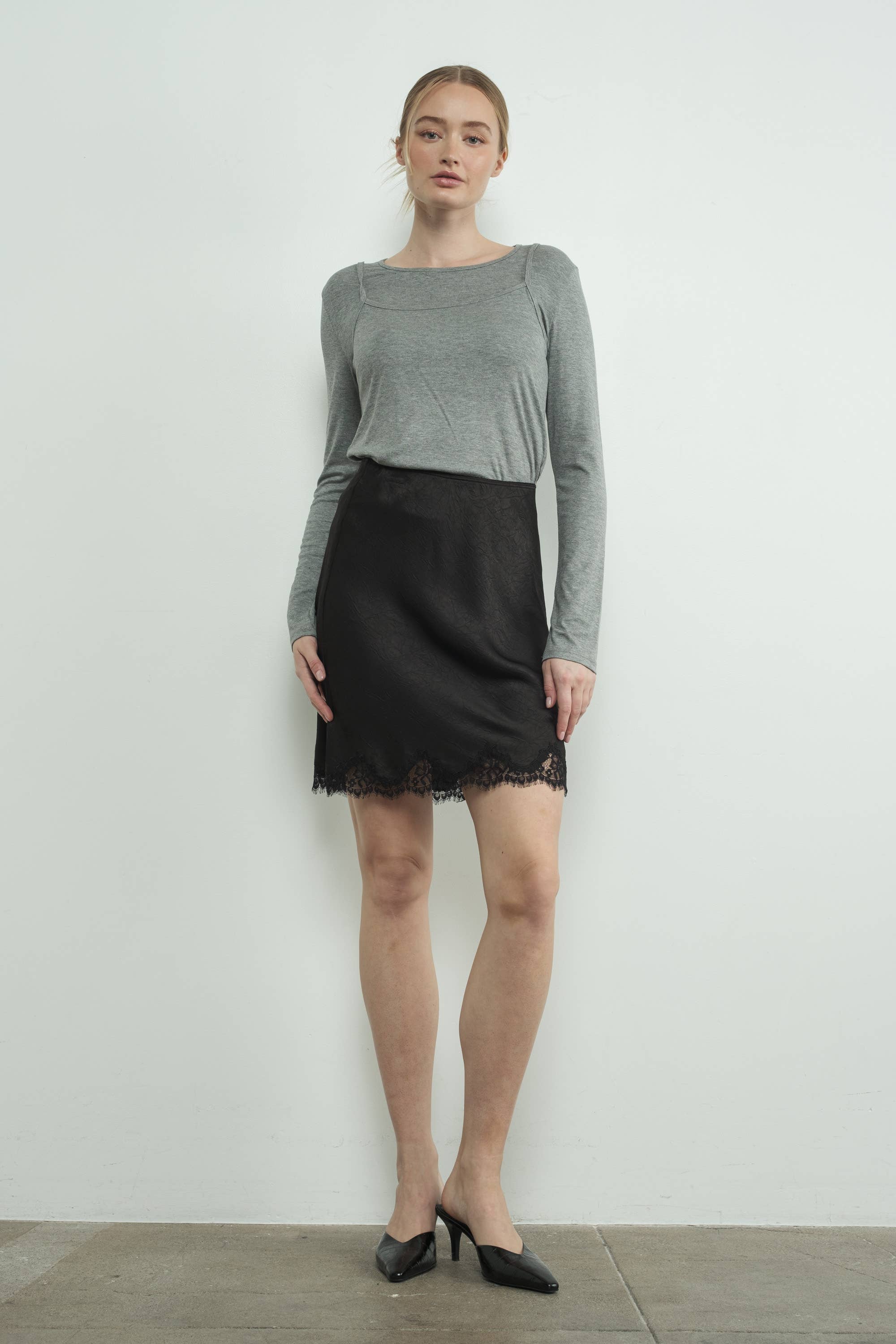 Aaron & Amber - Wholesale T-Shirt - Women's - MAT3127 TWO FER TANK LONG SLEEVE TOP12