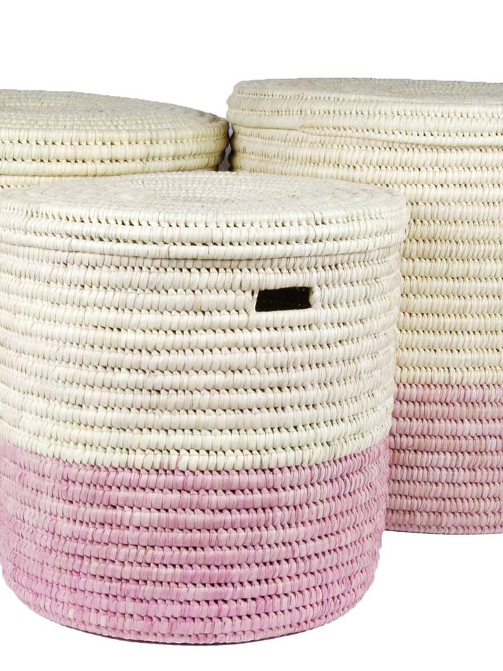 HAPA: Cesto para ropa sucia con tapa de bloques de color rosa oscuro para venta al por mayor de The Basket Room