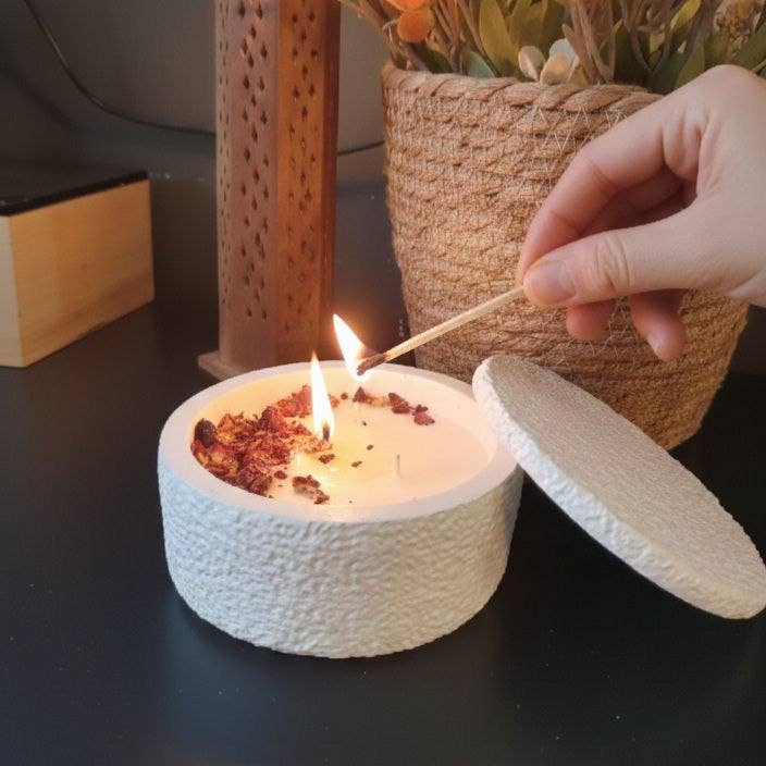 kanara Oud - Wholesale Jar/Filled Candle - Ivory Essence Handgemaakte Betonnen Kaars met Deksel 250g1